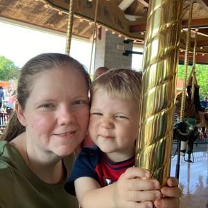 Meet your Posher, Crystal